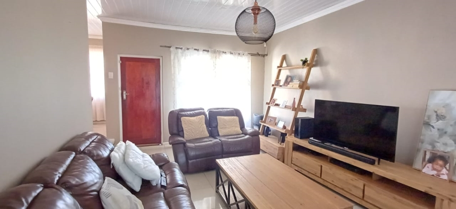 4 Bedroom Property for Sale in Amalinda North Eastern Cape